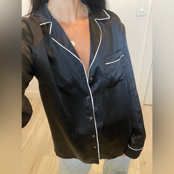 Babaton Aritzia Blouse - Picture 6 of 15